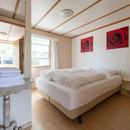 Chalet 47, Betoverend Oisterwijkse Bosverblijf ~ Uitzicht Oisterwijk