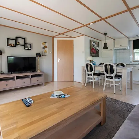 Chalet 47, Betoverend Oisterwijkse Bosverblijf ~ Uitzicht *