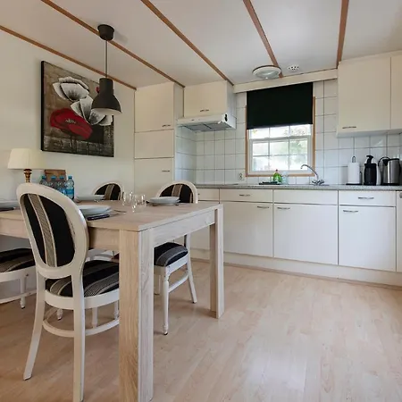 47, Betoverend Oisterwijkse Bosverblijf ~ Uitzicht Chalet *