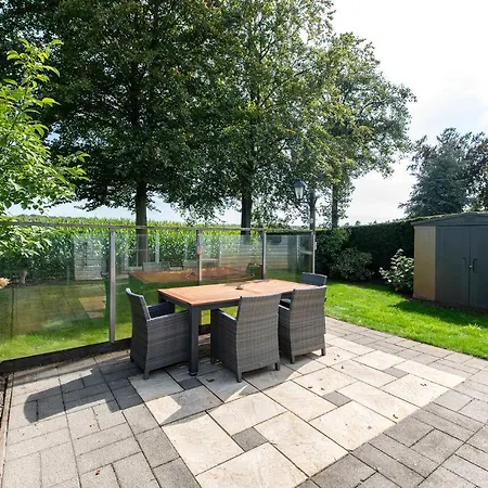 47, Betoverend Oisterwijkse Bosverblijf ~ Uitzicht *